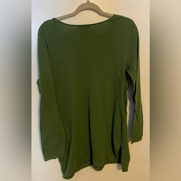 Lane Bryant V-Neck Long Sleeve Top, Size 14-16 - Picture 2 of 5
